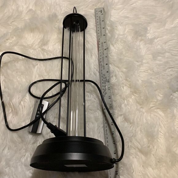 UV sterilizing table lamp/ultraviolet lamp with remote - Picture 9 of 10